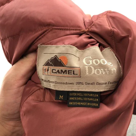 Camel Goose Down Vest Mens Medium Reversible Red Tan Puffer Quilted Snap Front - Picture 10 of 15